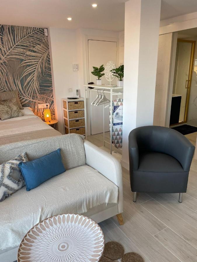 Apartamento Tres Banderas 埃斯特波纳 外观 照片
